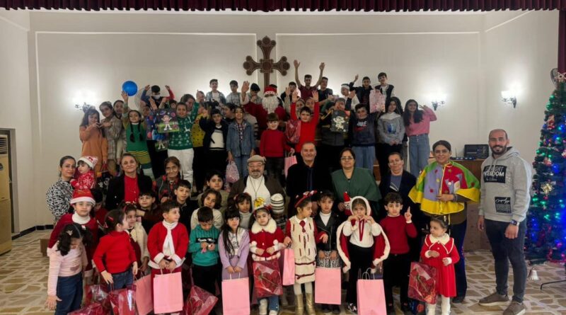 The Chaldean Children welcomed Father Christmas