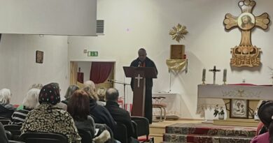 الزيارة الأولى للزائر الرسولي الى مدينة مرسيليا واقامة القداس لمناسبة اربعاء الباعوثا الزيارة الأولى للزائر الرسولي الى مدينة مرسيليا واقامة القداس لمناسبة اربعاء الباعوثا