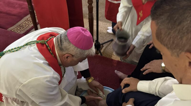 رتبة الإحتفال بذكرى خميس الأسرار في كاتدرائية مريم العذراء الكلدانية في البصرة رتبة الإحتفال بذكرى خميس الأسرار في كاتدرائية مريم العذراء الكلدانية في البصرة