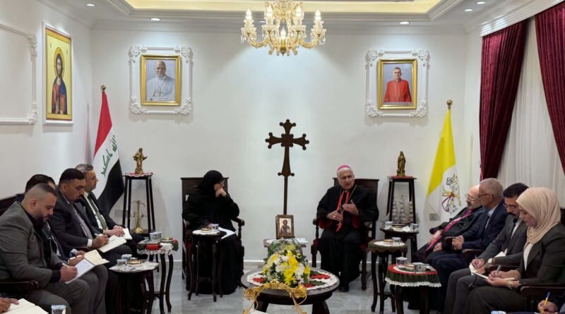 زيارة السيدة وكيلة وزير التخطيط والوفد المرافق لها للمطرانية لأمور تخص المسيحيين في الجنوب زيارة السيدة وكيلة وزير التخطيط والوفد المرافق لها للمطرانية لأمور تخص المسيحيين في الجنوب